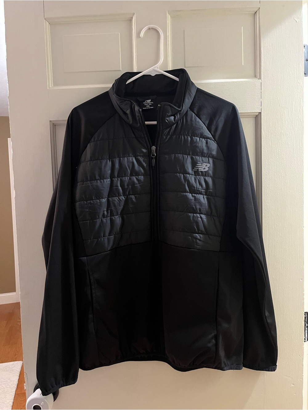 New Balance Black Men's Quilted Front Lightweight Jacket